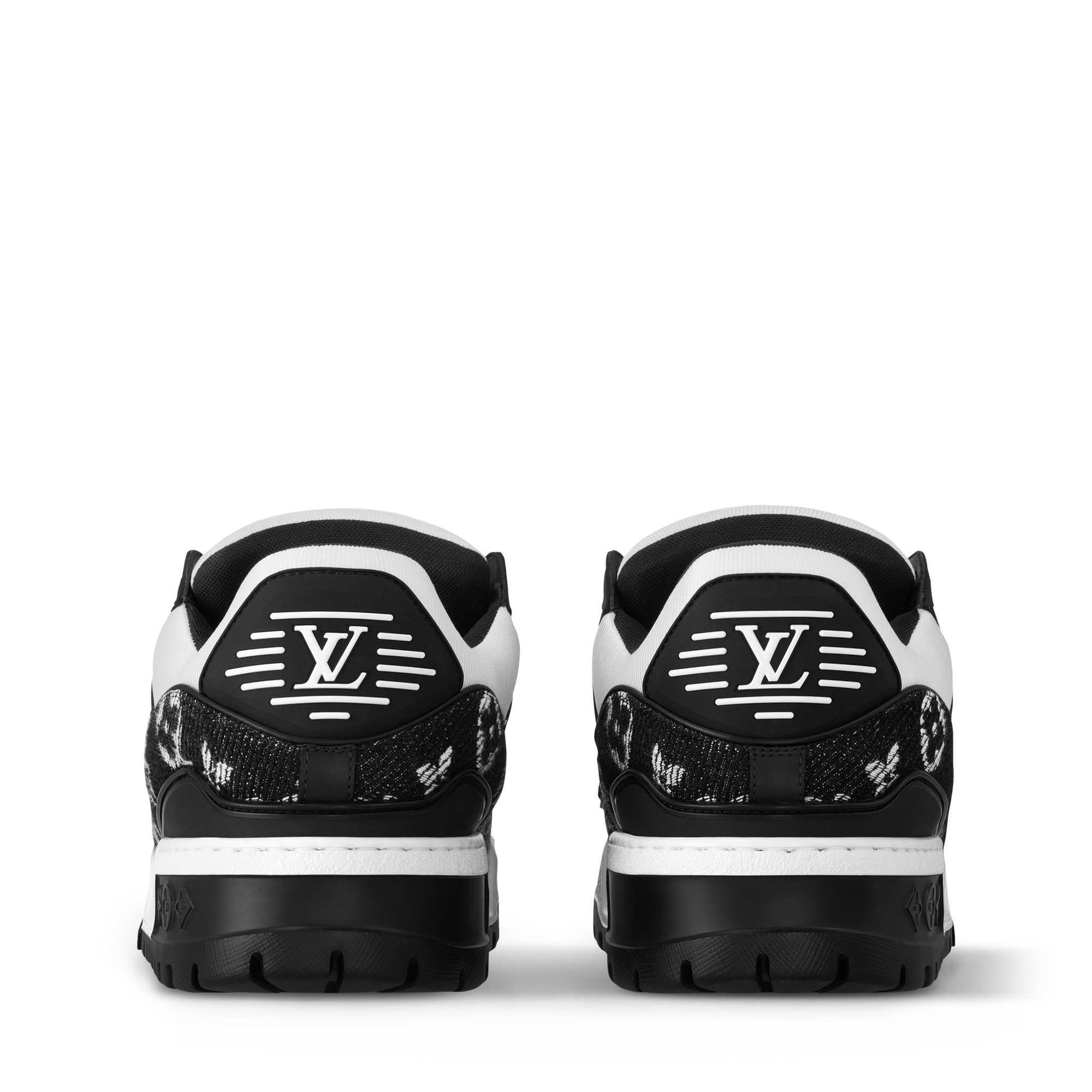 รองเท้าผ้าใบรุ่น LV Trainer Maxi  in ผู้ชาย