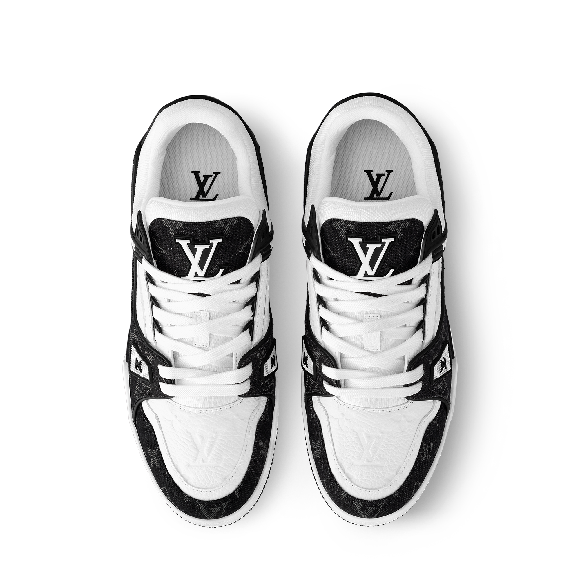 รองเท้าผ้าใบรุ่น LV Trainer  in Women