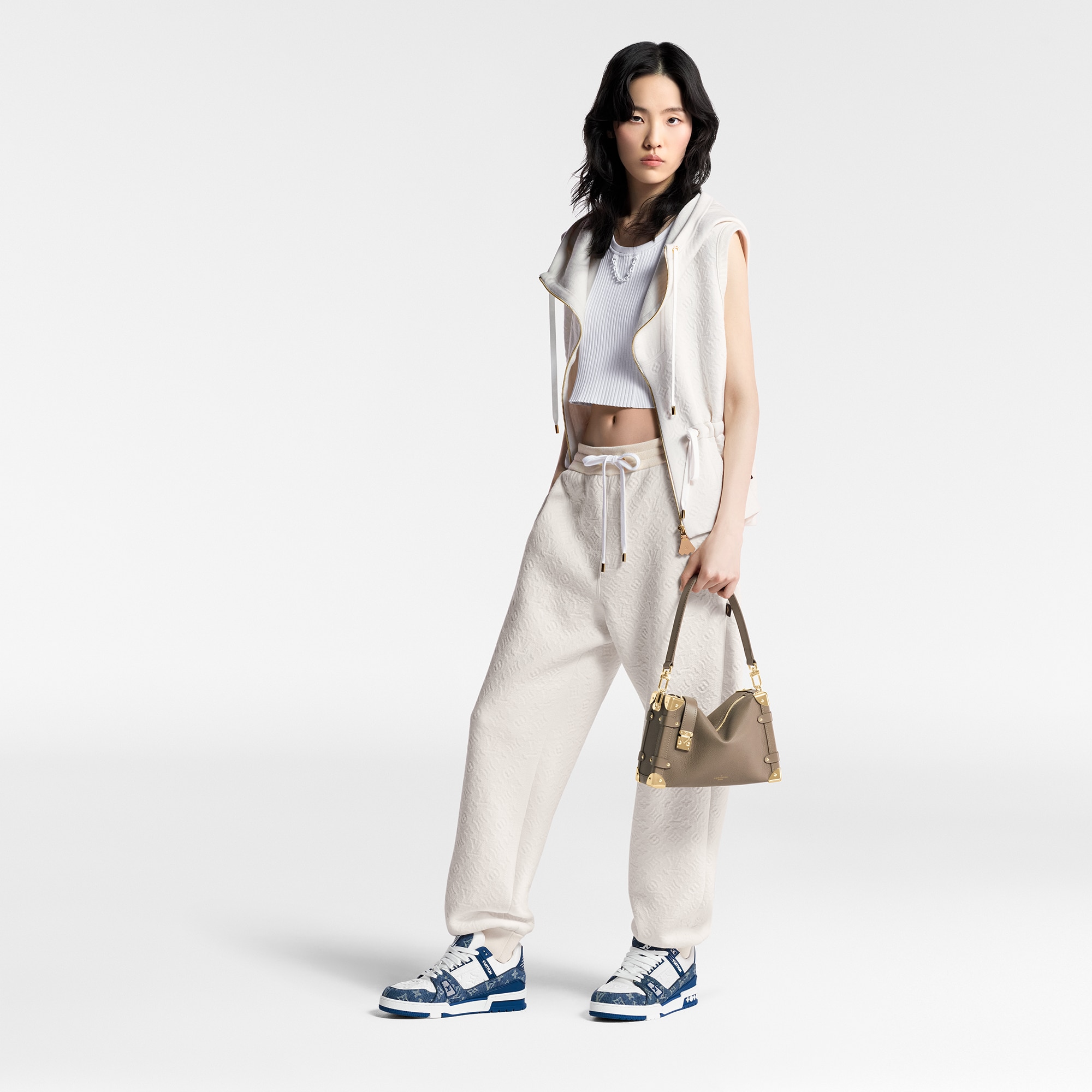 รองเท้าผ้าใบรุ่น LV Trainer  in ผู้หญิง