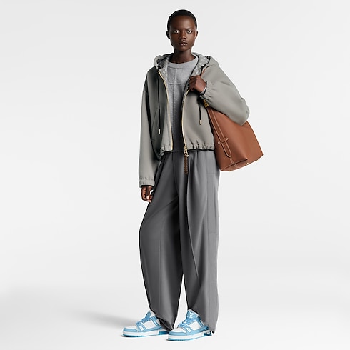 รองเท้าผ้าใบรุ่น LV Trainer in ผู้หญิง's รองเท้า รองเท้าผ้าใบสำหรับผู้หญิง collections by Louis Vuitton (การย่อ/ขยายผลิตภัณฑ์)