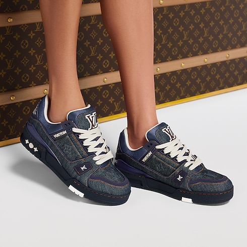 รองเท้าผ้าใบรุ่น LV Trainer in ผู้หญิง's รองเท้า รองเท้าผ้าใบสำหรับผู้หญิง collections by Louis Vuitton (การย่อ/ขยายผลิตภัณฑ์)