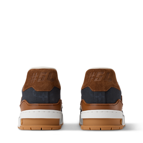 รองเท้าผ้าใบรุ่น LV Trainer back view