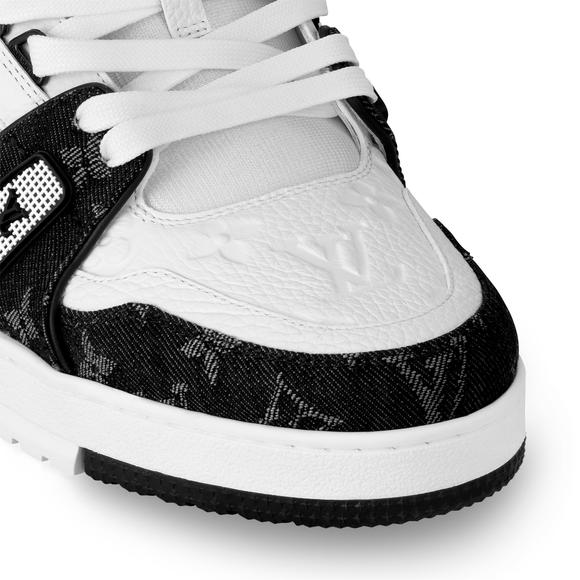 รองเท้าผ้าใบรุ่น LV Trainer  in ผู้ชาย