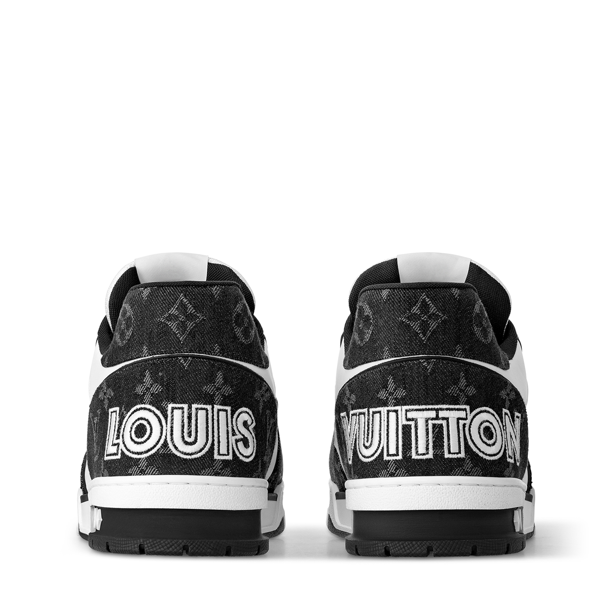รองเท้าผ้าใบรุ่น LV Trainer  in ผู้ชาย