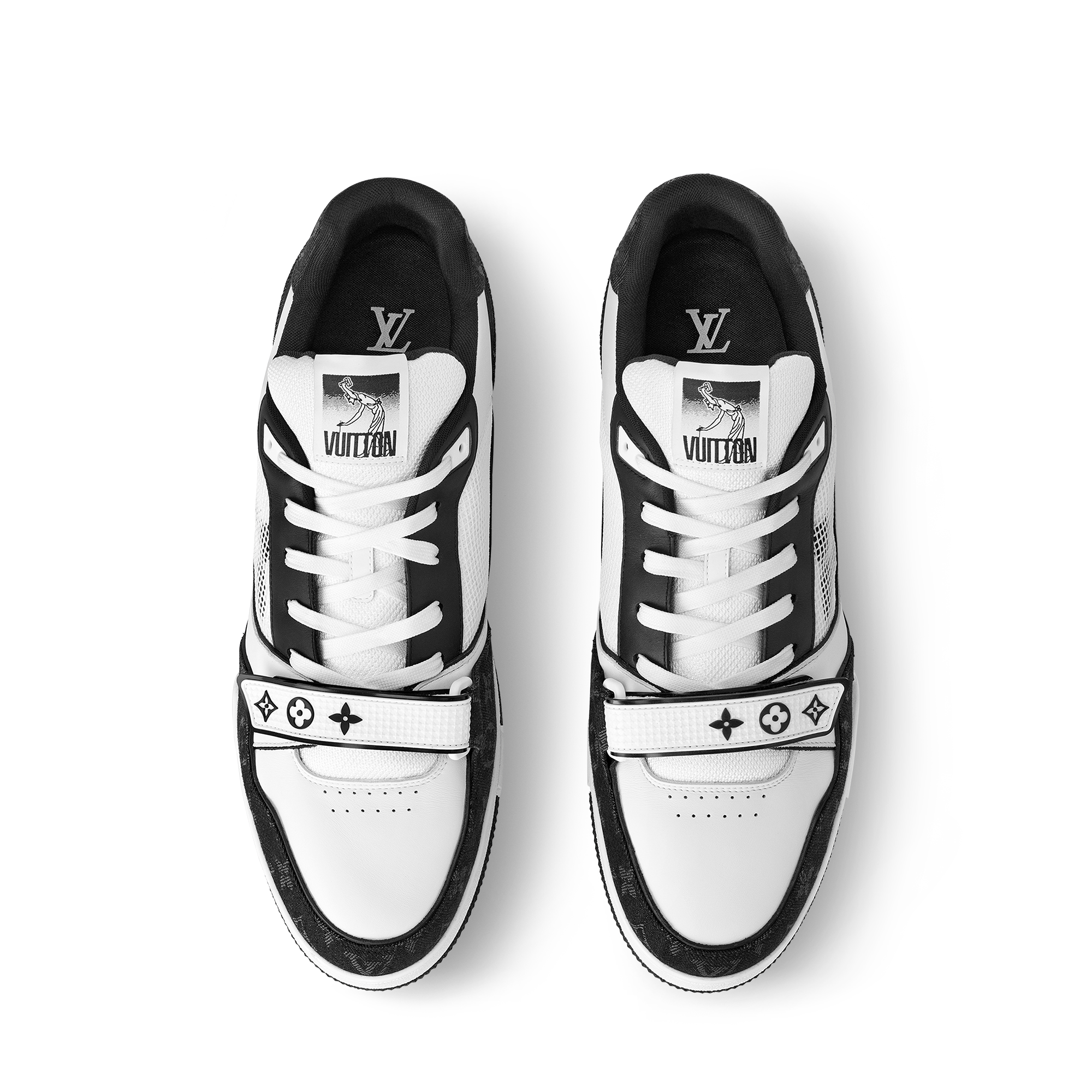 รองเท้าผ้าใบรุ่น LV Trainer  in ผู้ชาย