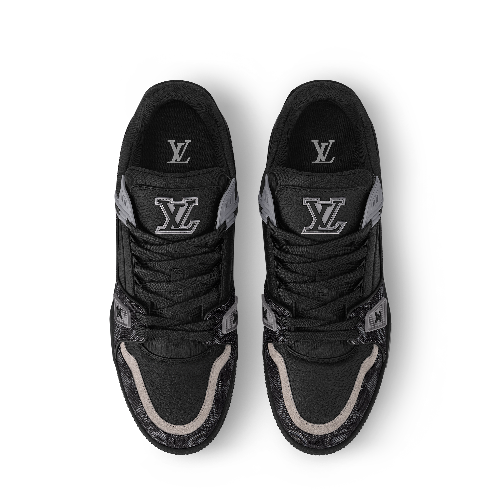 รองเท้าผ้าใบรุ่น LV Trainer  in ผู้ชาย