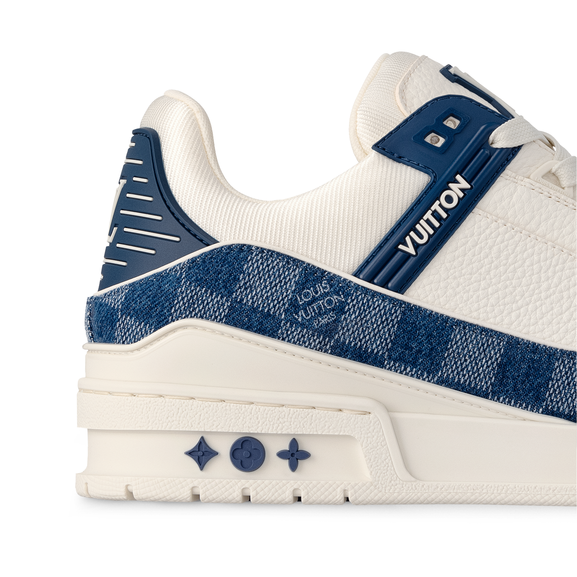 รองเท้าผ้าใบรุ่น LV Trainer  in ผู้ชาย