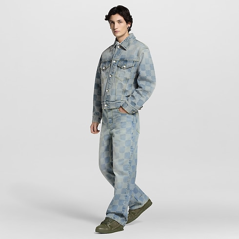 รองเท้าผ้าใบรุ่น LV Trainer in ผู้ชาย's รองเท้า รองเท้าผ้าใบสำหรับผู้ชาย collections by Louis Vuitton (การย่อ/ขยายผลิตภัณฑ์)