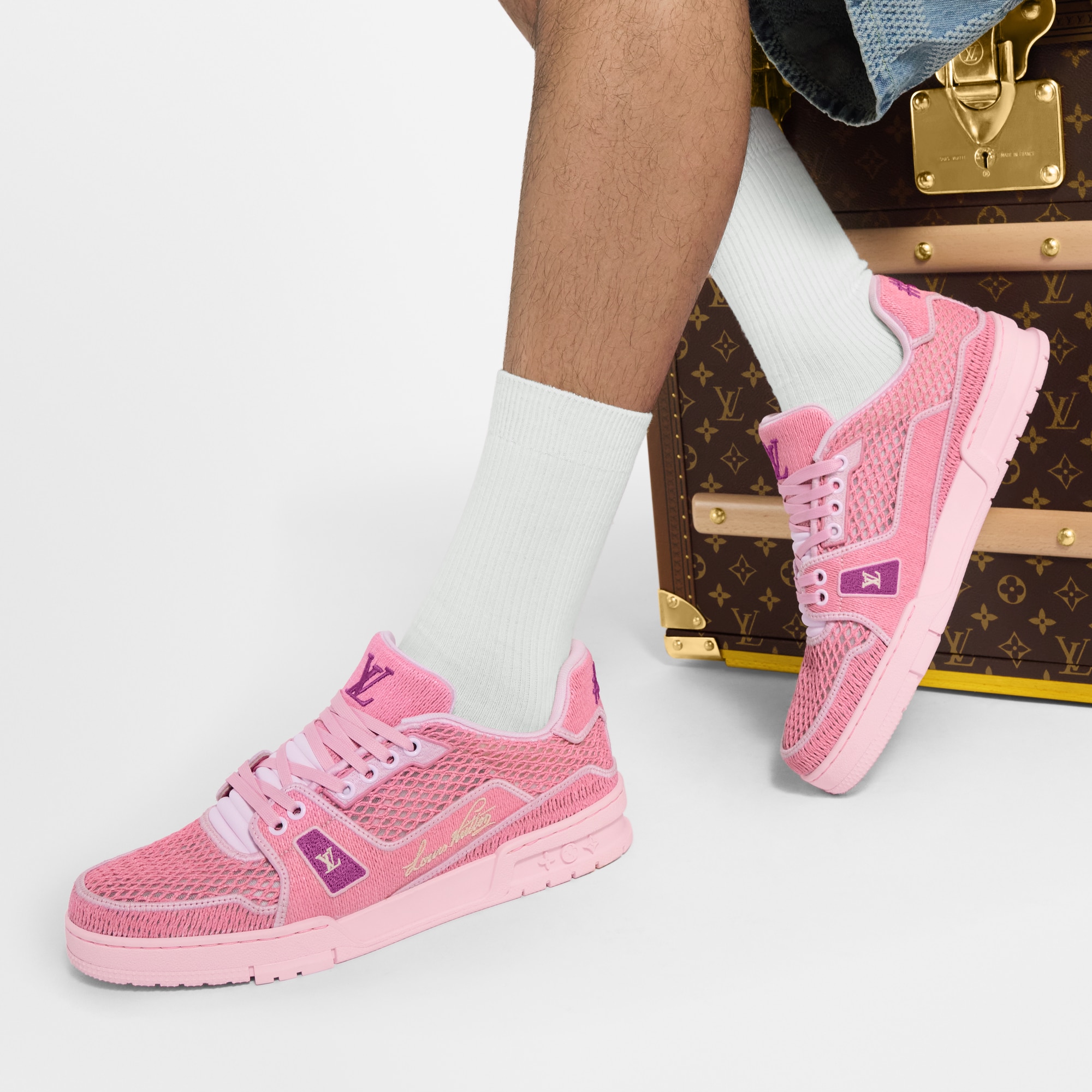 รองเท้าผ้าใบรุ่น LV Trainer  in ผู้ชาย