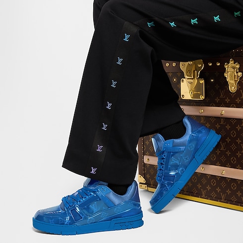 รองเท้าผ้าใบรุ่น LV Trainer in ผู้ชาย's รองเท้า รองเท้าผ้าใบสำหรับผู้ชาย collections by Louis Vuitton (การย่อ/ขยายผลิตภัณฑ์)