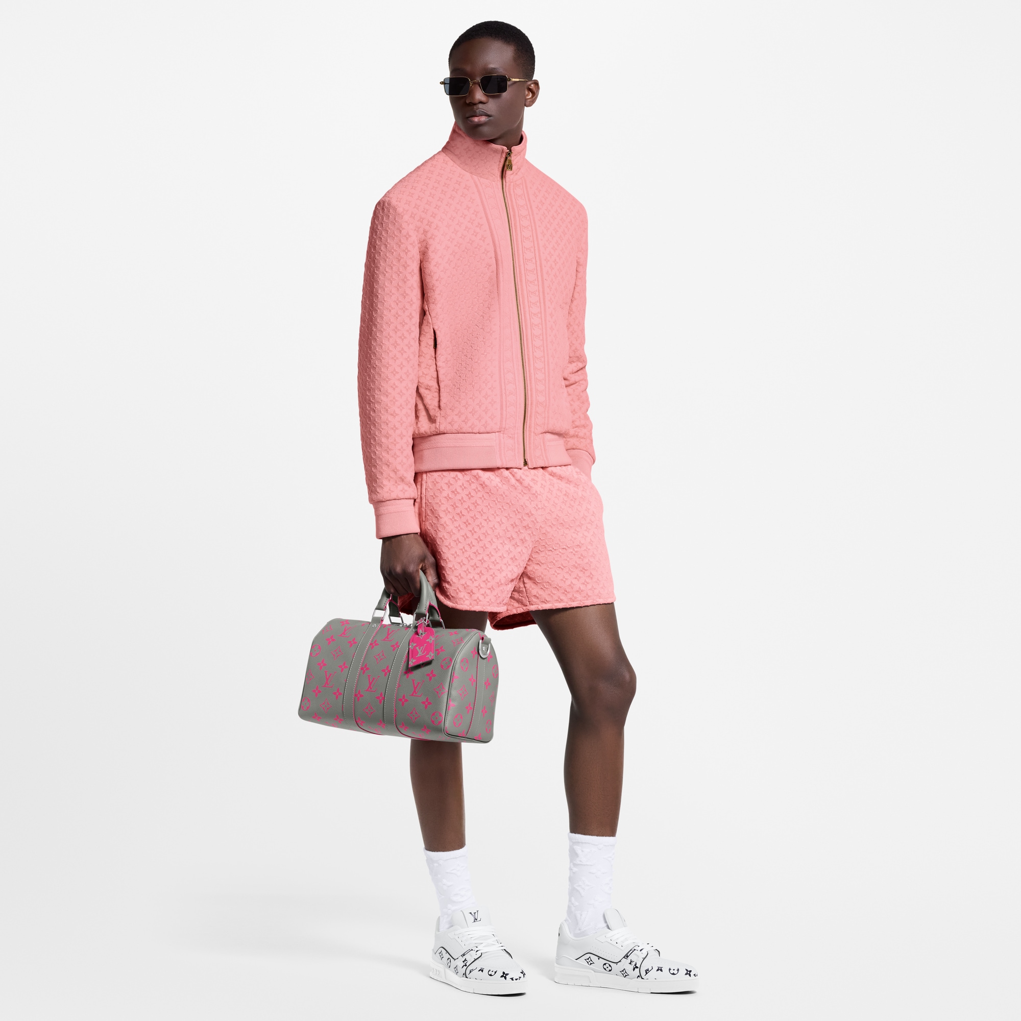 รองเท้าผ้าใบรุ่น LV Trainer  in ผู้ชาย