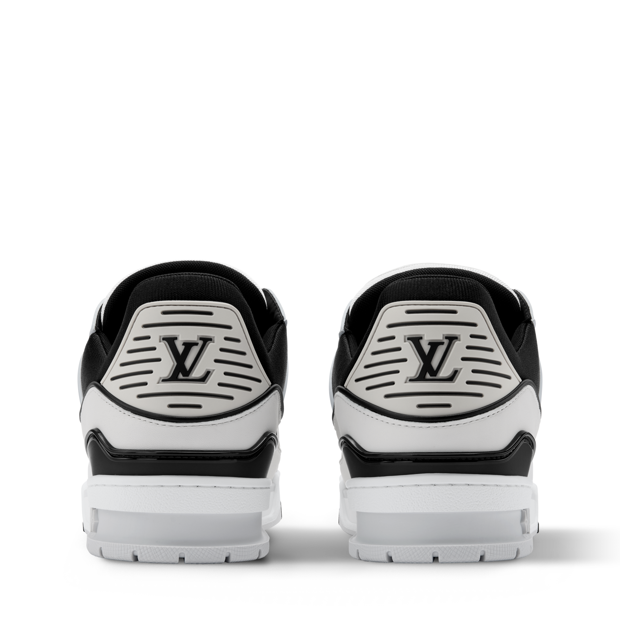 รองเท้าผ้าใบรุ่น LV Trainer  in ผู้ชาย