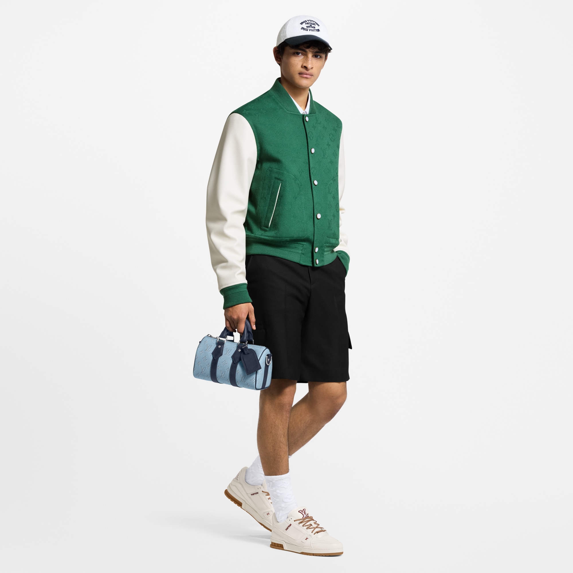 รองเท้าผ้าใบรุ่น LV Trainer  in ผู้ชาย
