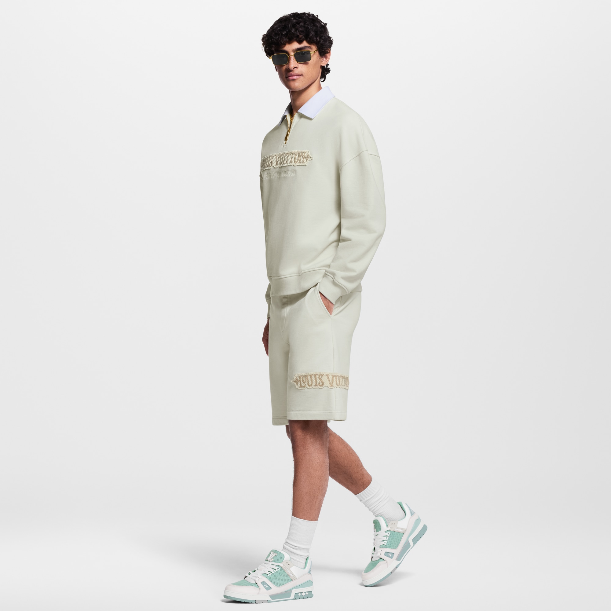 รองเท้าผ้าใบรุ่น LV Trainer  in ผู้ชาย