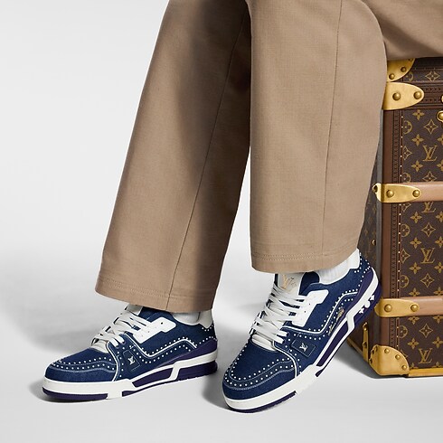 รองเท้าผ้าใบรุ่น LV Trainer in ผู้ชาย's รองเท้า รองเท้าผ้าใบสำหรับผู้ชาย collections by Louis Vuitton (การย่อ/ขยายผลิตภัณฑ์)