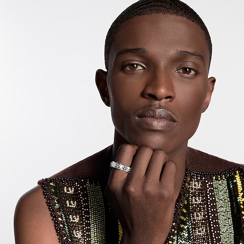 แหวน LV Whisper . in ผู้ชาย's แฟชั่นจิวเวลรี่ แหวน collections by Louis Vuitton (การย่อ/ขยายผลิตภัณฑ์)