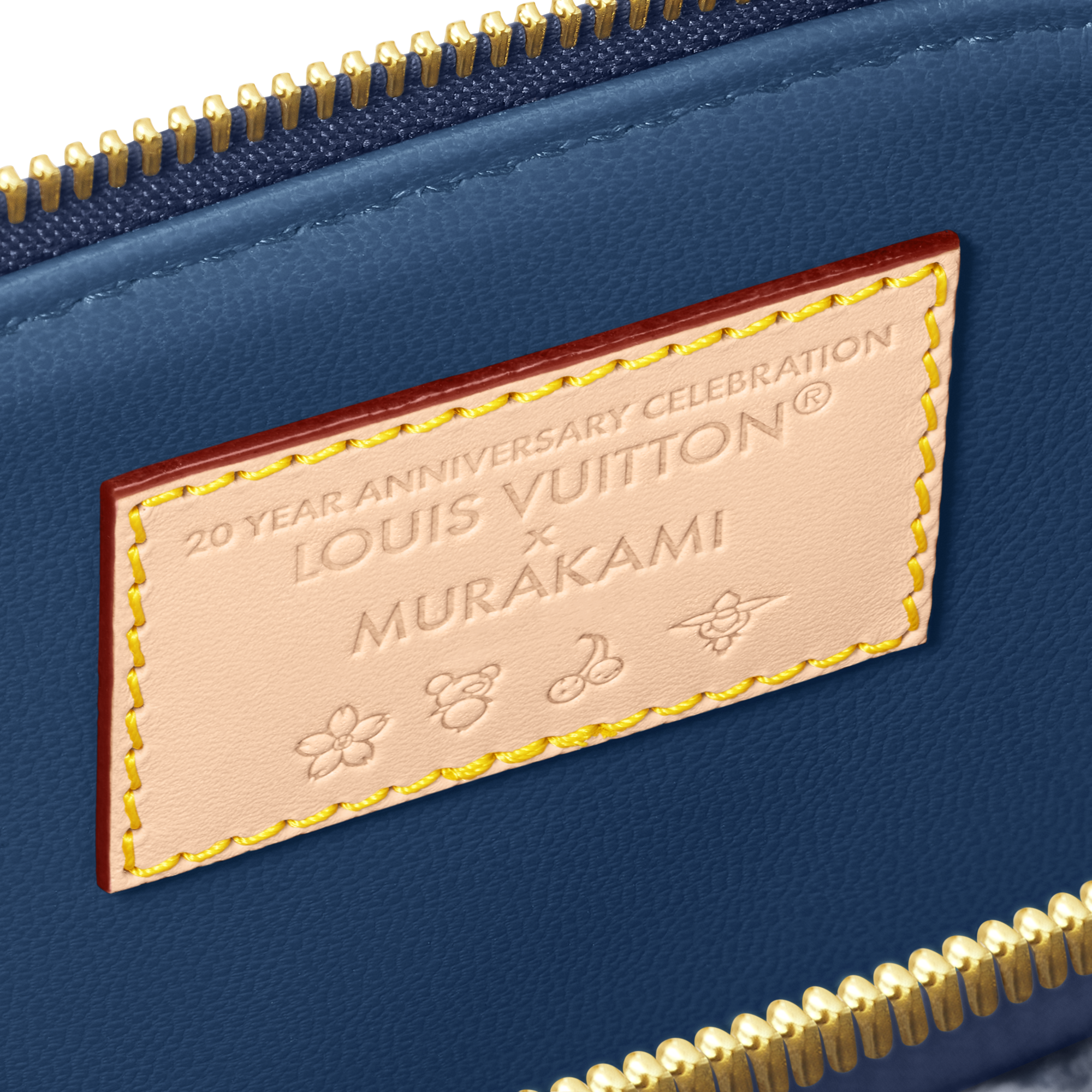 LV x TM - กระเป๋ารุ่น Coussin PM Monogram เดนิม in กระเป๋าและผลิตภัณฑ์เครื่องหนังขนาดเล็ก
