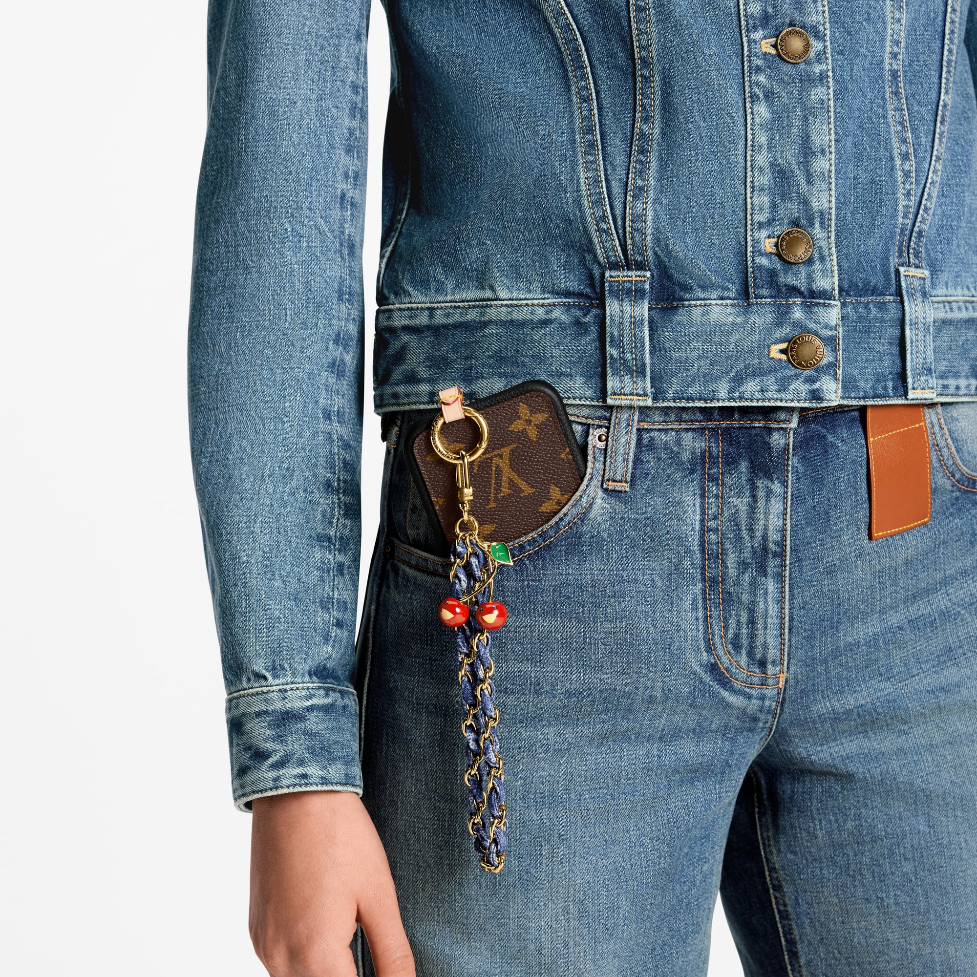 LV x TM - สายคล้องโทรศัพท์รุ่น Denim Cerise . in ผู้หญิง