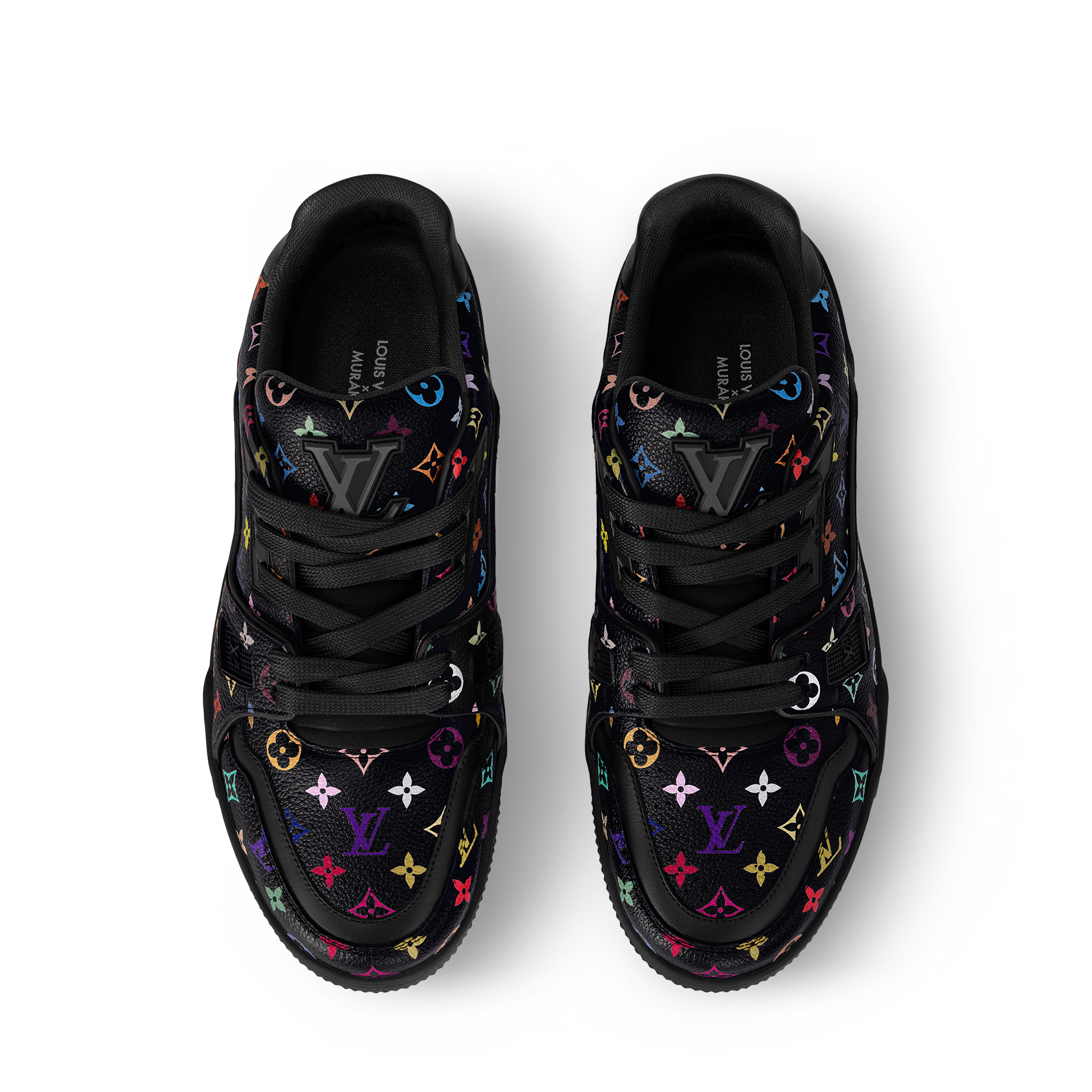 LV x TM - รองเท้าผ้าใบรุ่น LV Trainer  in ผู้ชาย