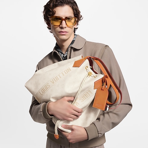 กระเป๋ารุ่น Marina Tote Monogram Other in กระเป๋าและผลิตภัณฑ์เครื่องหนังขนาดเล็ก's สำหรับผู้หญิง ใหม่ล่าสุด collections by Louis Vuitton (การย่อ/ขยายผลิตภัณฑ์)