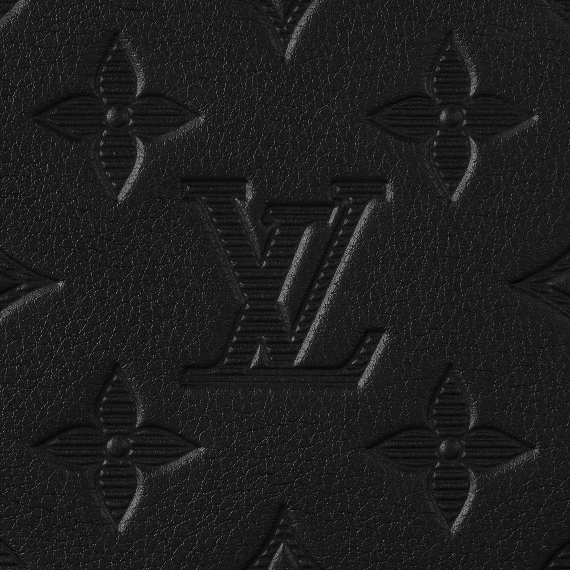 กระเป๋าแมสเซนเจอร์รุ่น Voyager PM Monogram Shadow in ผู้ชาย