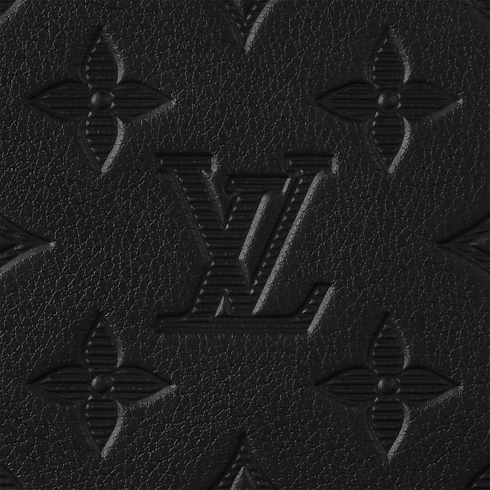 กระเป๋าแมสเซนเจอร์รุ่น Voyager PM หนัง Monogram Shadow in ผู้ชาย's กระเป๋า All Collections collections by Louis Vuitton (การย่อ/ขยายผลิตภัณฑ์)