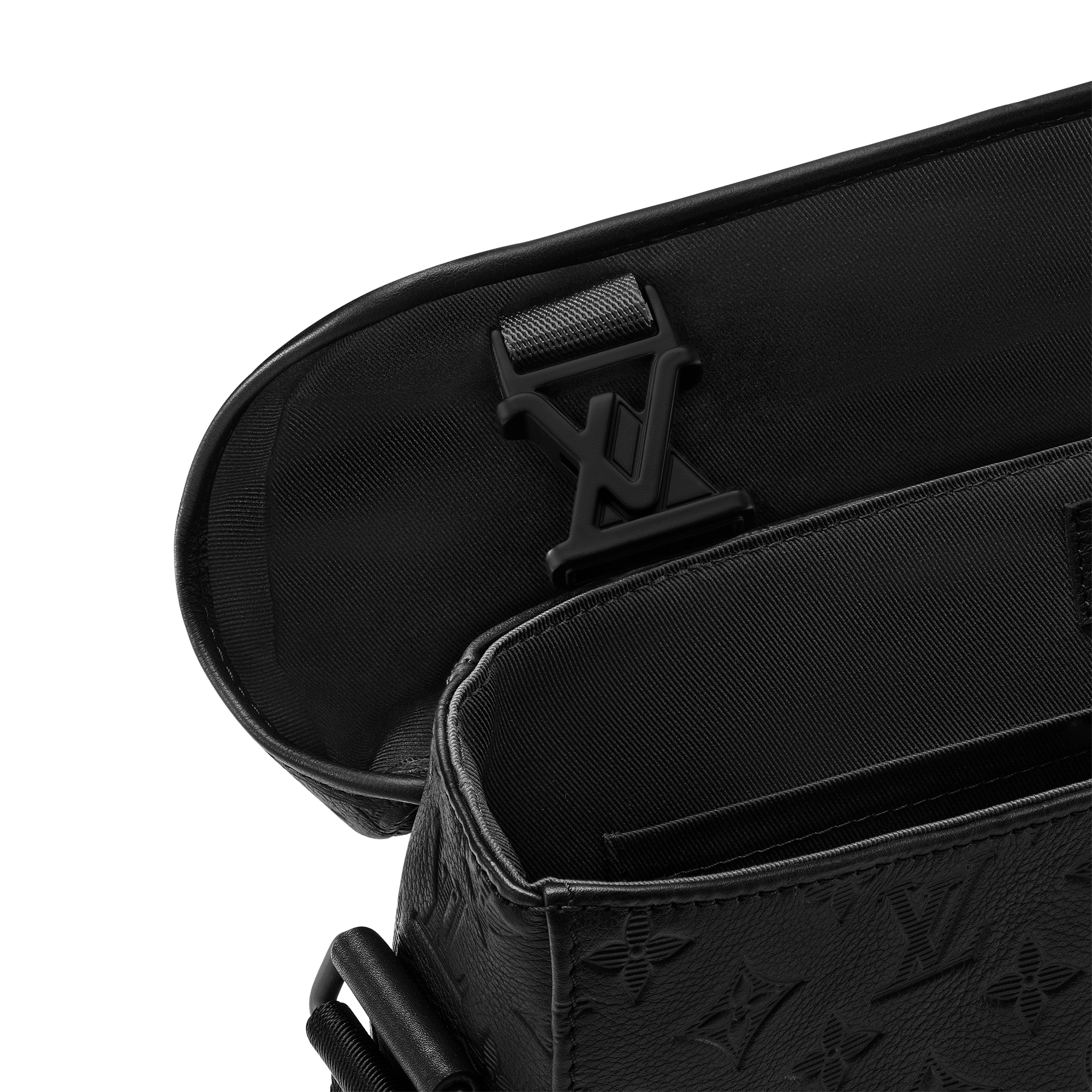 กระเป๋าแมสเซนเจอร์รุ่น Voyager PM Monogram Shadow in ผู้ชาย