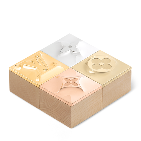 กล่องรุ่น Metalgram in ของขวัญและการสร้างสรรค์ผลงานของคุณ's ของขวัญวันวาเลนไทน์สุภาพสตรี } collections by Louis Vuitton (การย่อ/ขยายผลิตภัณฑ์)