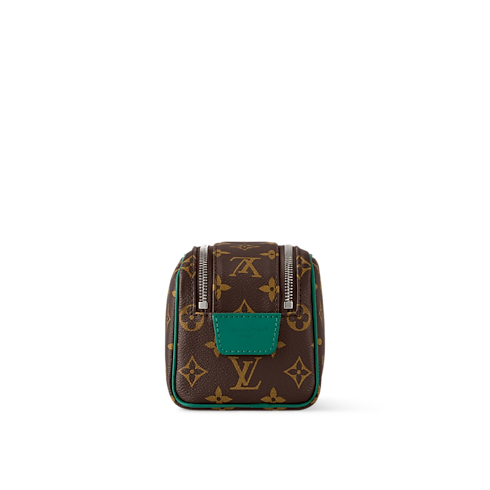 กระเป๋ารุ่น Mini Dopp Kit Monogram Macassar in ผู้ชาย's การเดินทางและท่องเที่ยว กระเป๋าเสริมเดินทางสำหรับผู้ชาย collections by Louis Vuitton (การย่อ/ขยายผลิตภัณฑ์)