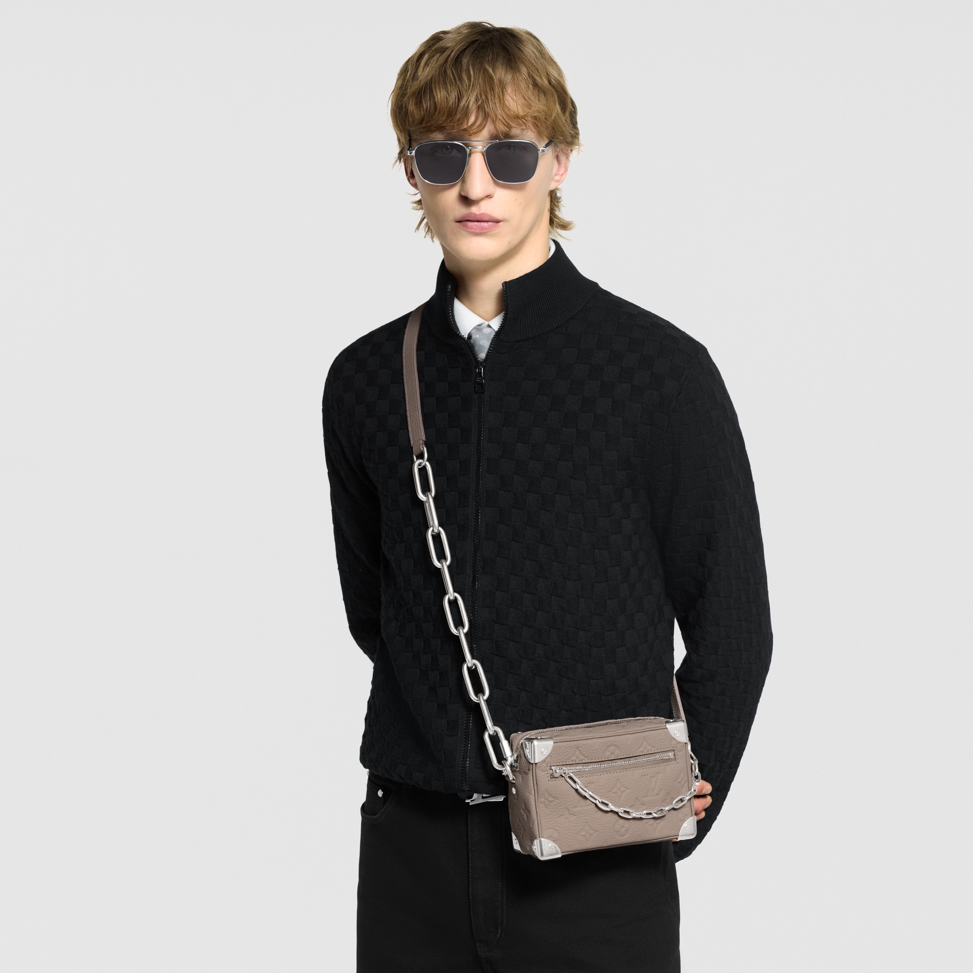 กระเป๋ารุ่น Mini Soft Trunk Taurillon Monogram in กระเป๋าและผลิตภัณฑ์เครื่องหนังขนาดเล็ก