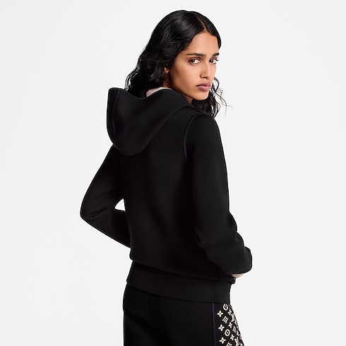 เสื้อฮู้ดซิปหน้าแต่งดีเทลลาย Monogram in ผู้หญิง's เสื้อผ้า เสื้อสเวตเตอร์กันหนาวสำหรับผู้หญิง collections by Louis Vuitton (การย่อ/ขยายผลิตภัณฑ์)