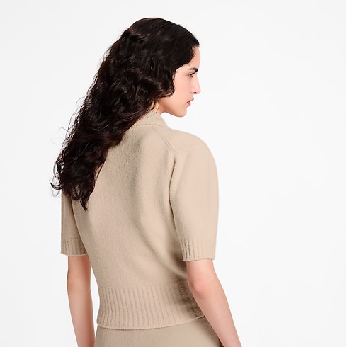 เสื้อไหมพรมแต่งกระดุมลาย Monogram in ผู้หญิง's เสื้อผ้า เสื้อสำหรับผู้หญิง collections by Louis Vuitton (การย่อ/ขยายผลิตภัณฑ์)