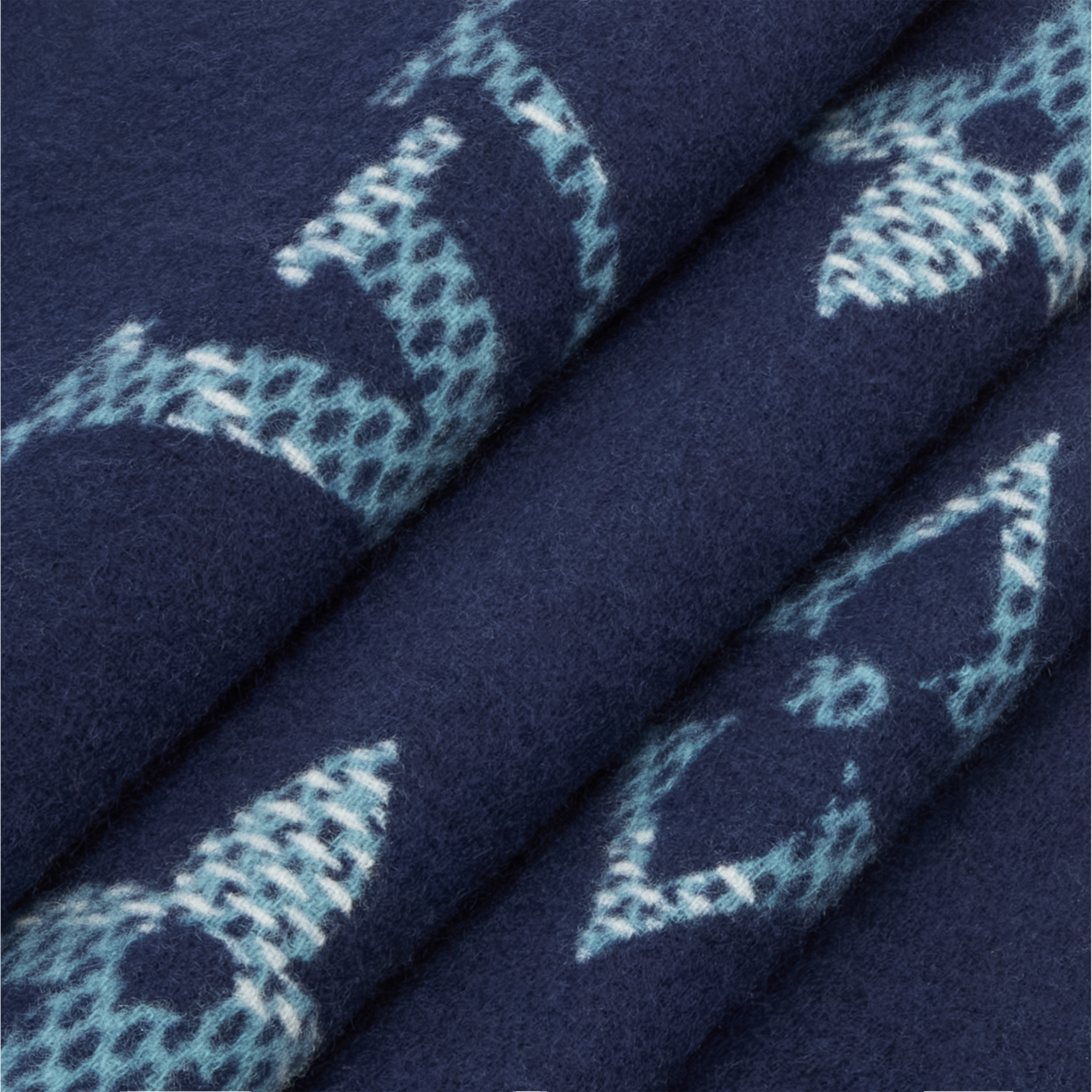 ผ้าพันคอรุ่น Monogram Check . in ผู้ชาย