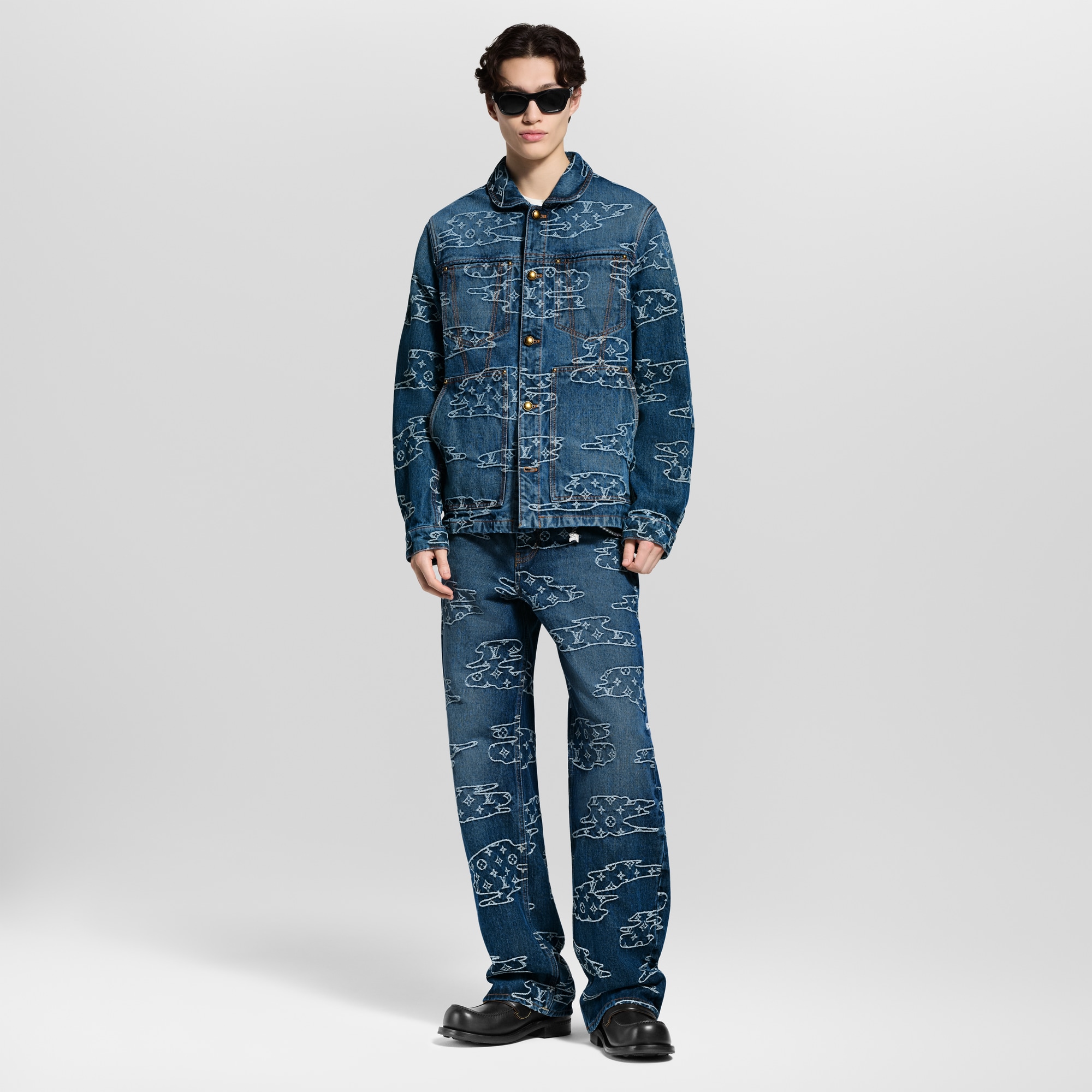 เสื้อแจ็คเก็ตบลูซงเดนิมสไตล์ Workwear ลาย Monogram  in ผู้ชาย