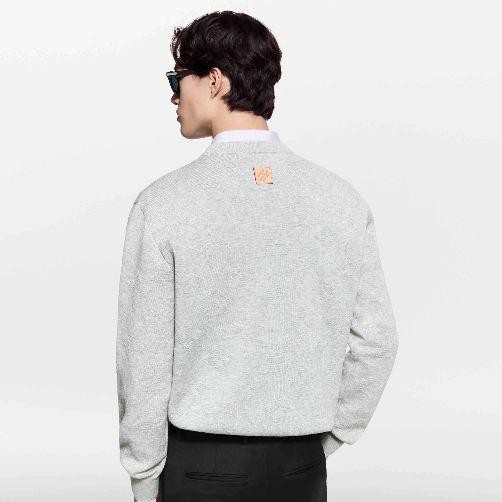 เสื้อพูลโอเวอร์ประทับลาย Monogram  in ผู้ชาย
