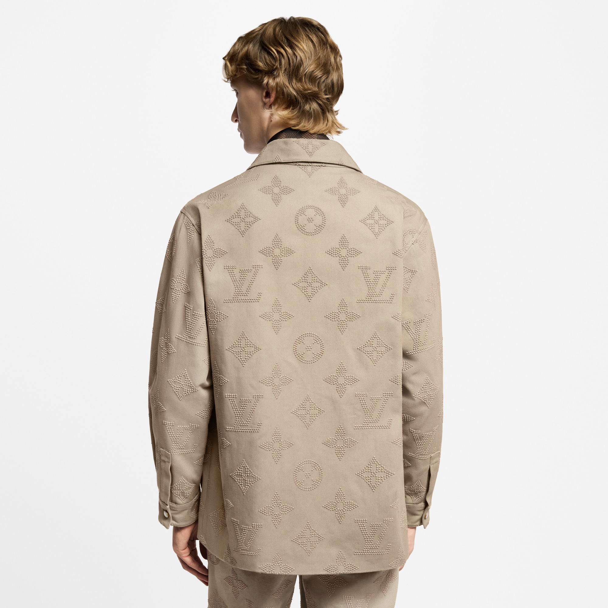 เสื้อโอเวอร์เชิ้ตปักลาย Monogram  in ผู้ชาย