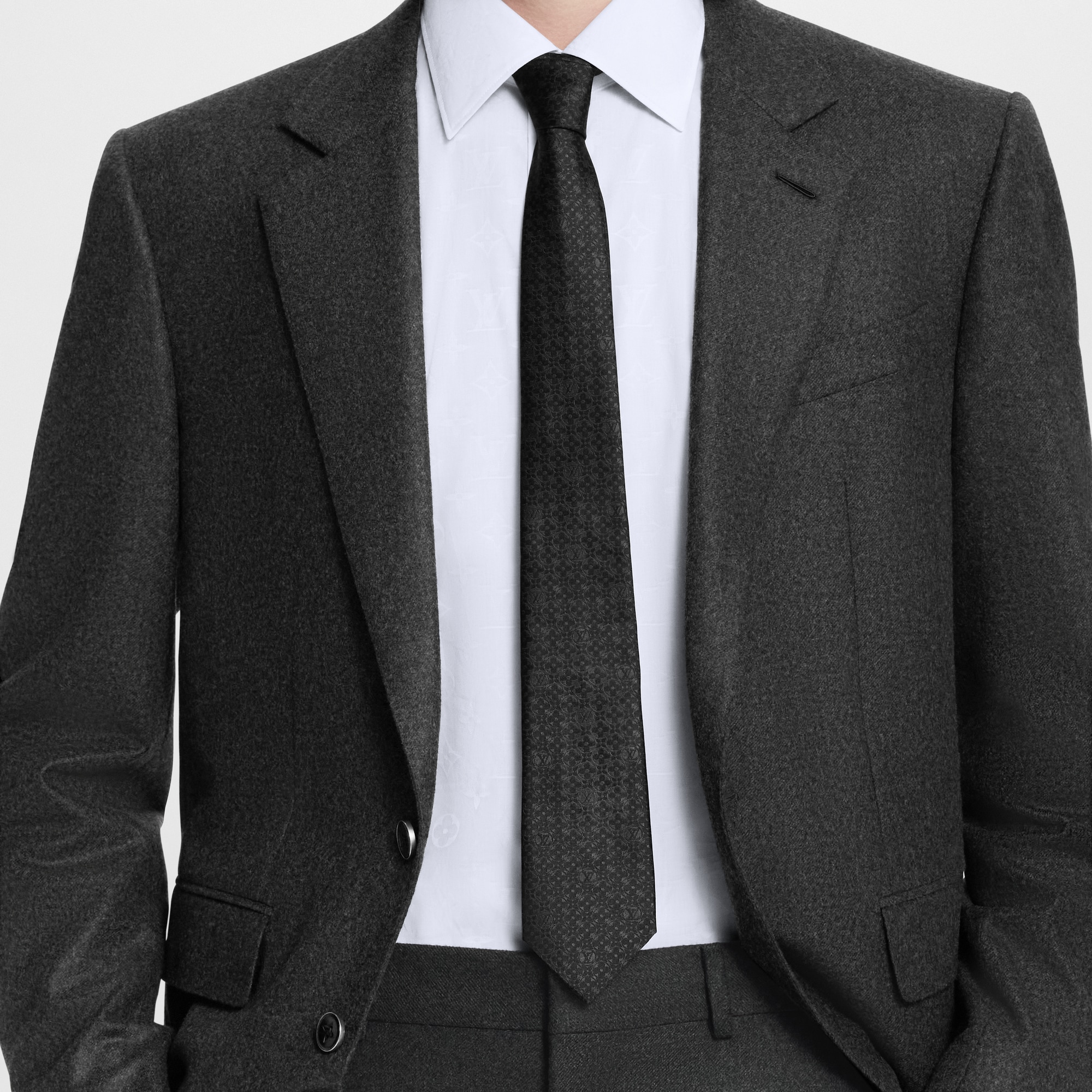 เนคไทรุ่น Monogram Flower . in ผู้ชาย