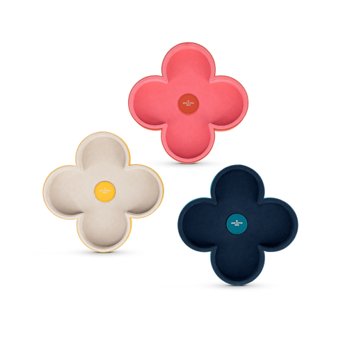 กล่อง Monogram Flower Trinket Bowl . in ทรังก์ การเดินทาง และ บ้าน's ไฮไลท์ แคมเปญ Art of Living collections by Louis Vuitton (การย่อ/ขยายผลิตภัณฑ์)