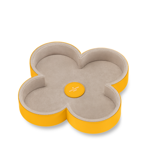 กล่อง Monogram Flower Trinket Bowl . in ทรังก์ การเดินทาง และ บ้าน's ไฮไลท์ แคมเปญ Art of Living collections by Louis Vuitton (การย่อ/ขยายผลิตภัณฑ์)