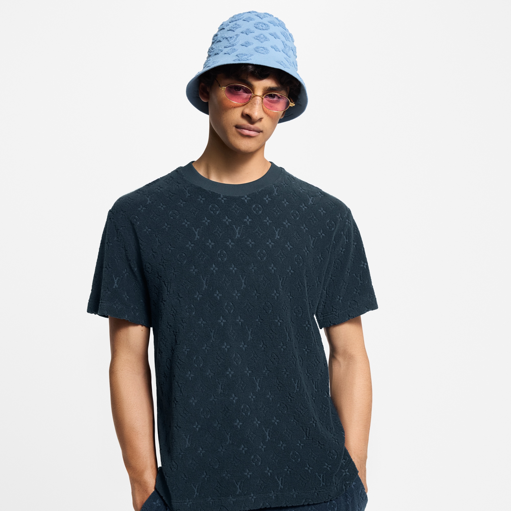 เสื้อยืดผ้า French Terry ลาย Monogram  in ผู้ชาย