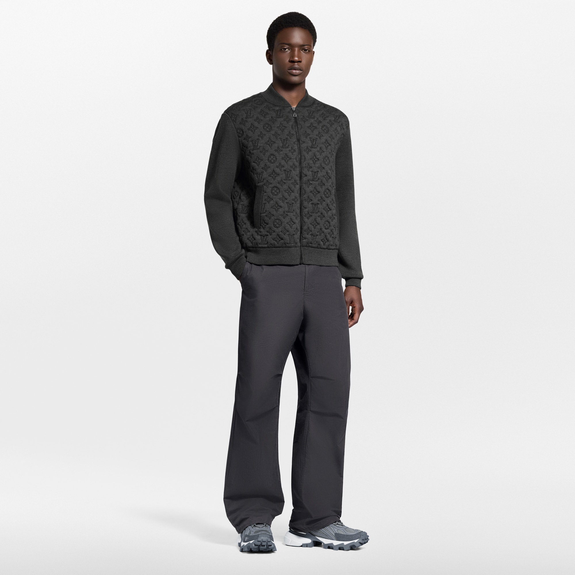 เสื้อแจ็คเก็ตบอมเบอร์บุนวมลาย Monogram  in ผู้ชาย