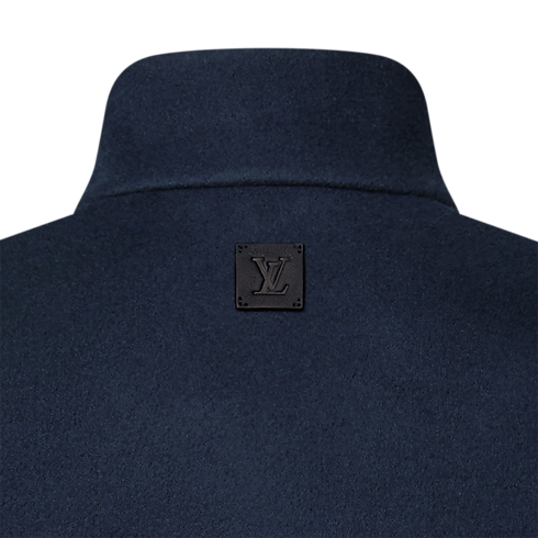 เสื้อแจ็คเก็ตบลูซงทอสองด้านลาย Monogram ใส่ได้ทั้งสองด้าน in ผู้ชาย's เสื้อผ้า เสื้อโค้ทกันหนาวสำหรับผู้ชาย collections by Louis Vuitton (การย่อ/ขยายผลิตภัณฑ์)