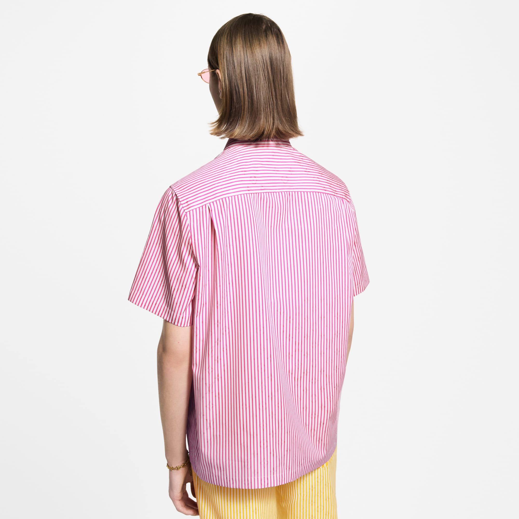 เสื้อเชิ้ตแขนสั้นลาย Monogram Striped  in ผู้ชาย