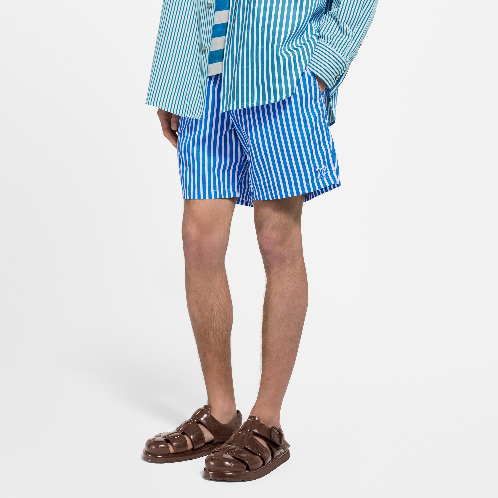 กางเกงว่ายน้ำขาสั้นลาย Monogram Striped  in ผู้ชาย