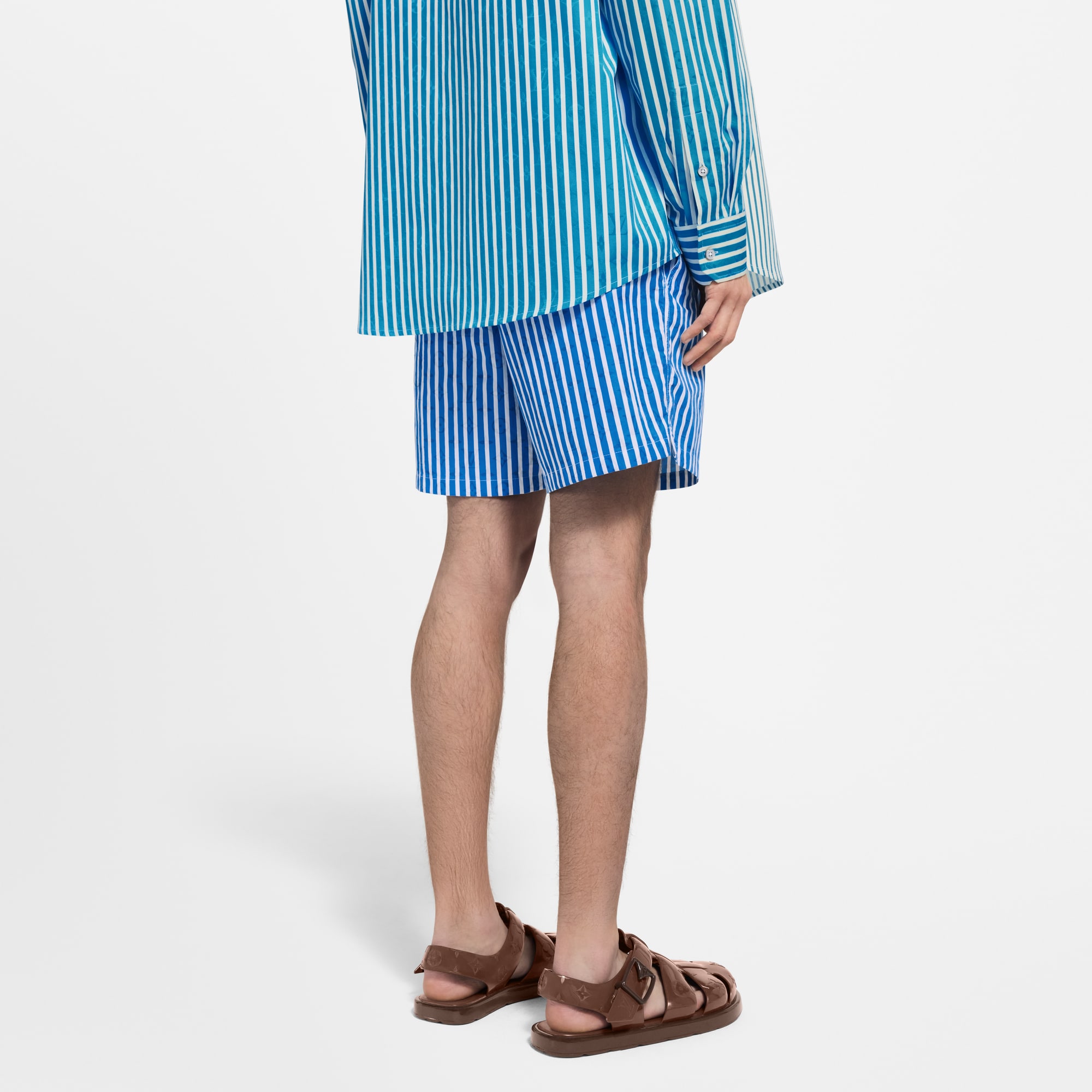 กางเกงว่ายน้ำขาสั้นลาย Monogram Striped  in ผู้ชาย