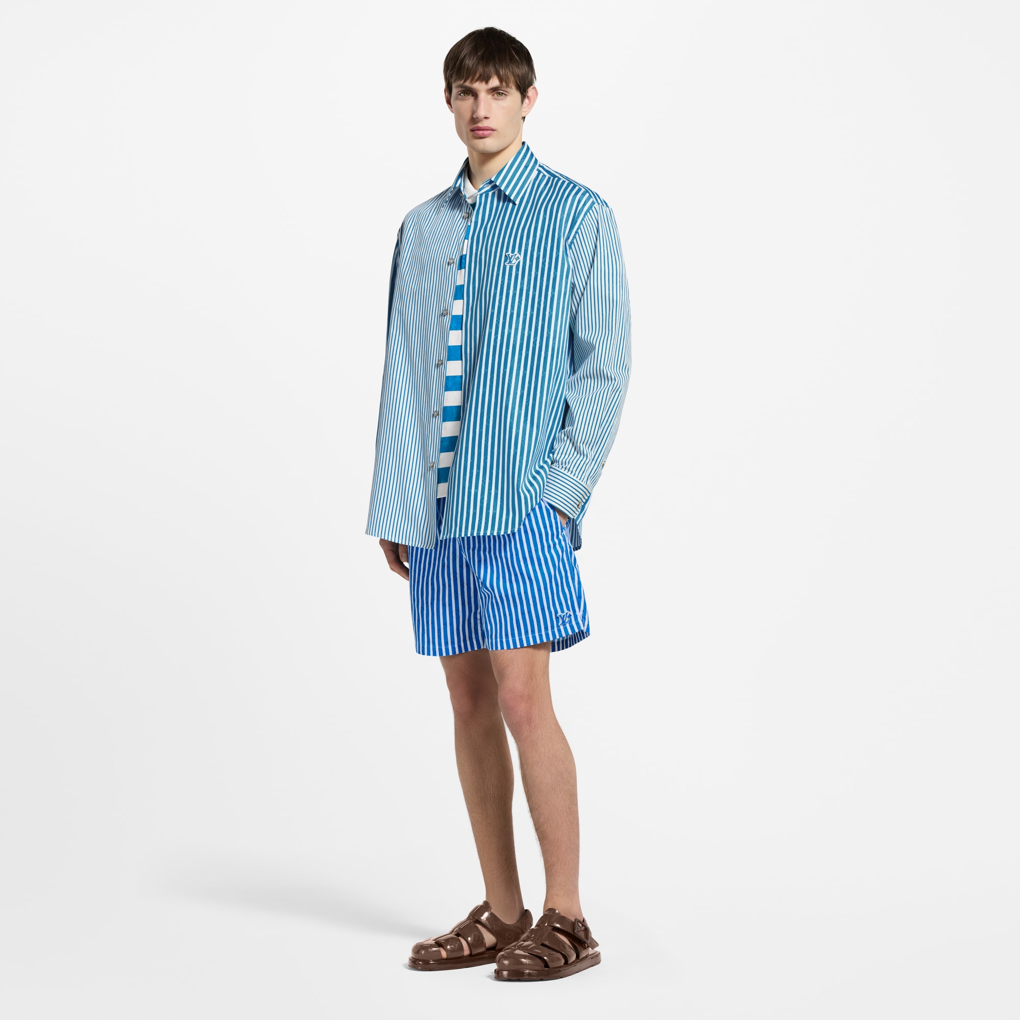 กางเกงว่ายน้ำขาสั้นลาย Monogram Striped  in ผู้ชาย
