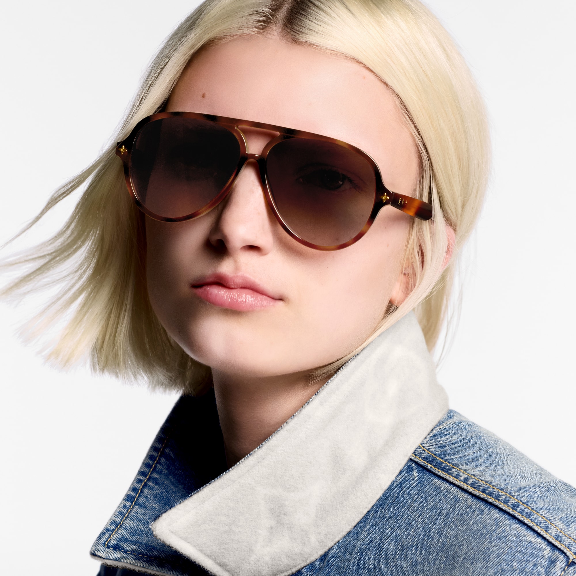 แว่นตากันแดดทรงนักบินรุ่น My Monogram Fame . in ผู้หญิง