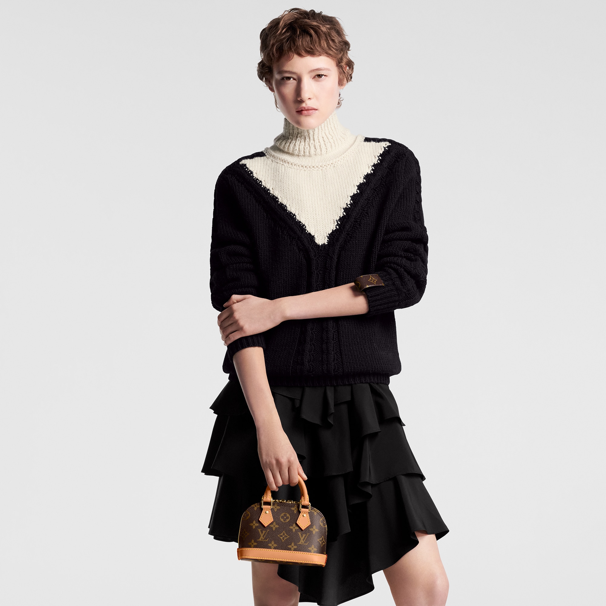 กระเป๋ารุ่น Nano Alma Monogram in ผู้หญิง