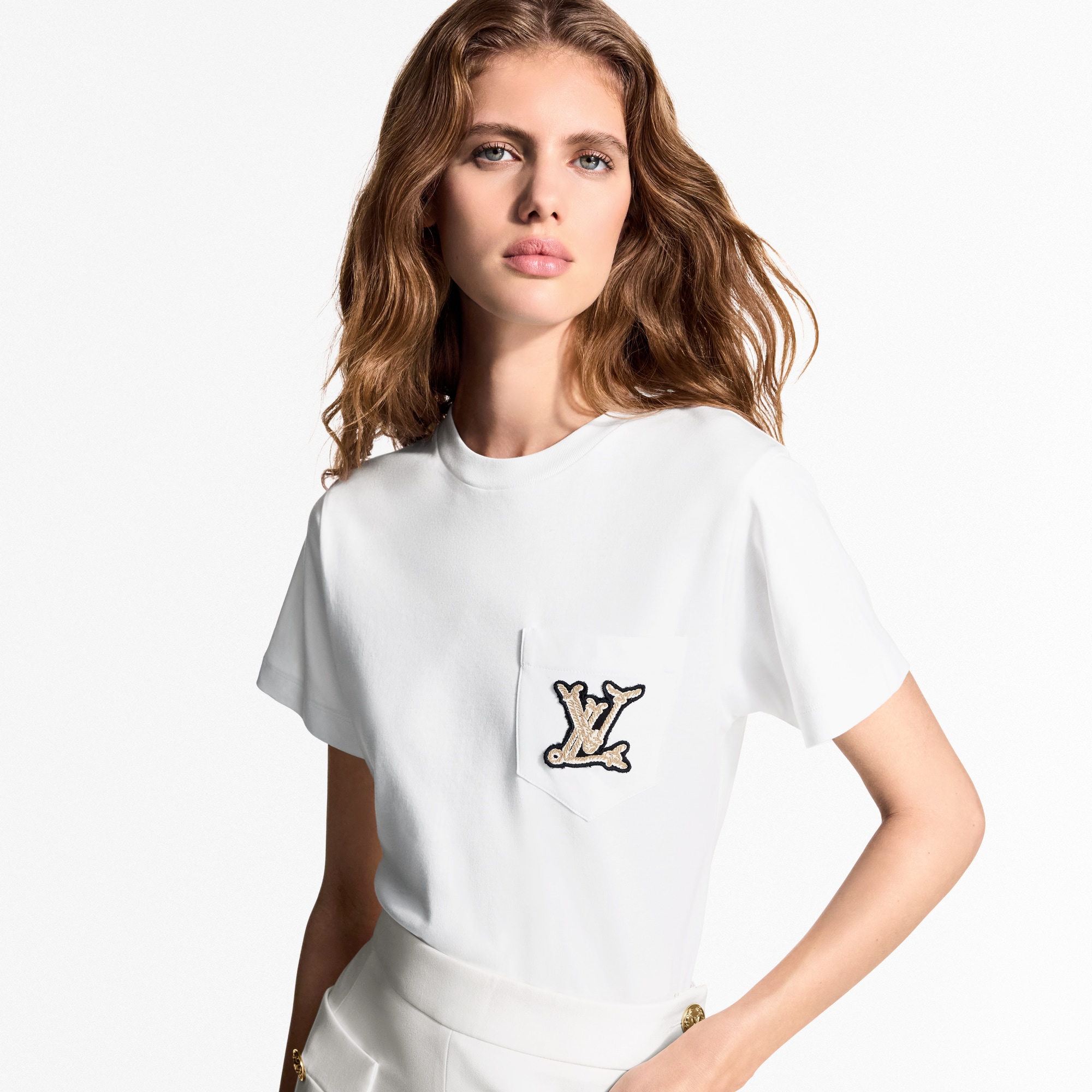 เสื้อยืดแต่งกระเป๋าสไตล์ Nautical  in ผู้หญิง