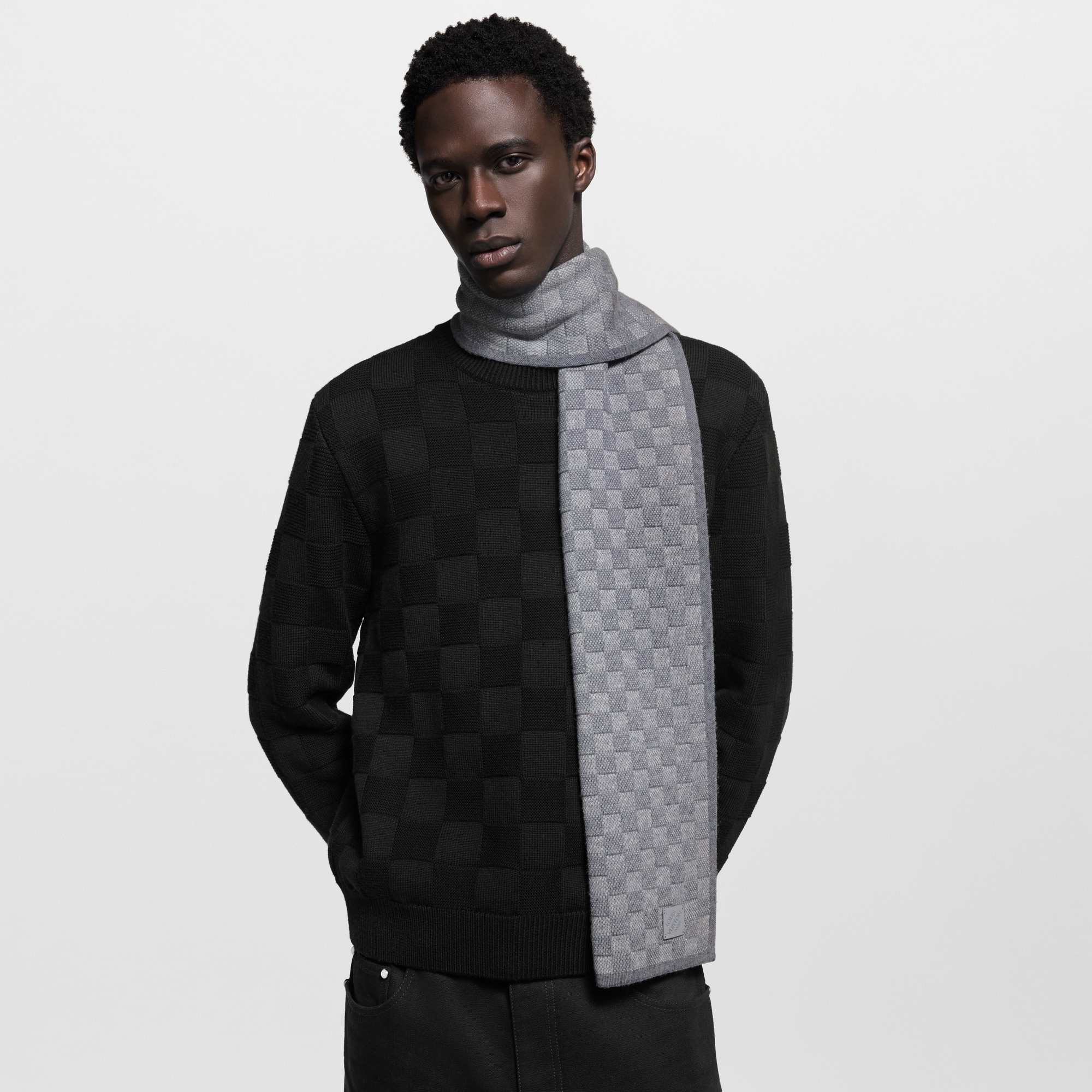 ผ้าพันคอรุ่น Néo Petit Damier . in ผู้ชาย